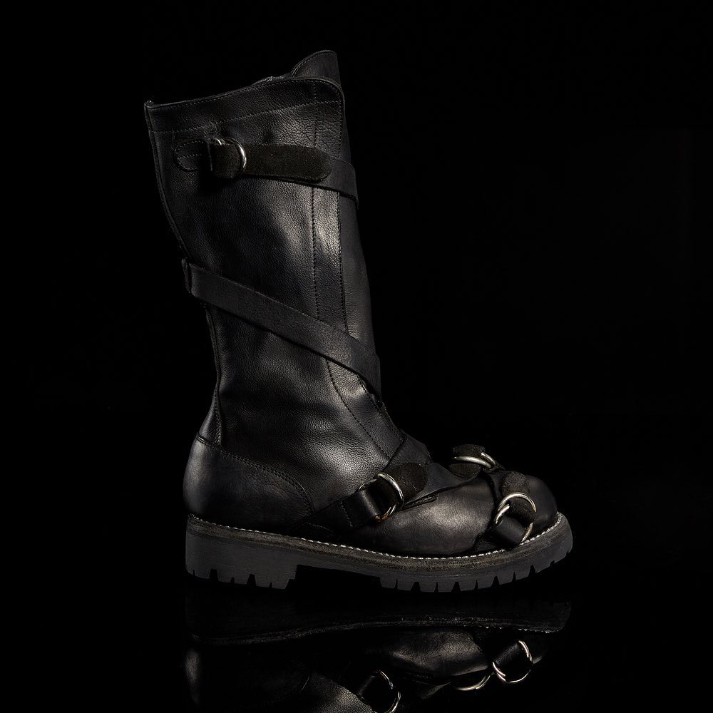 皮革講究！GUIDI x《駭客任務：復活》聯名系列正式登場