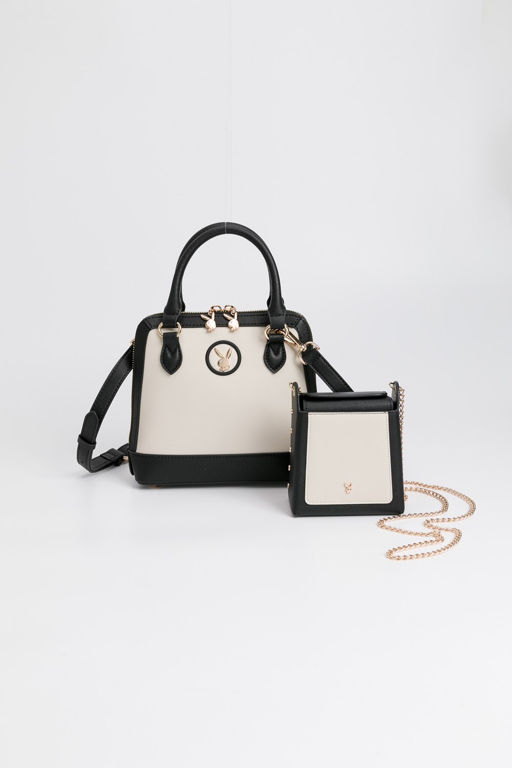 妹子衣櫃｜殘酷二選一！性感兔女郎 VS 清純可愛系女友，你選哪一個？