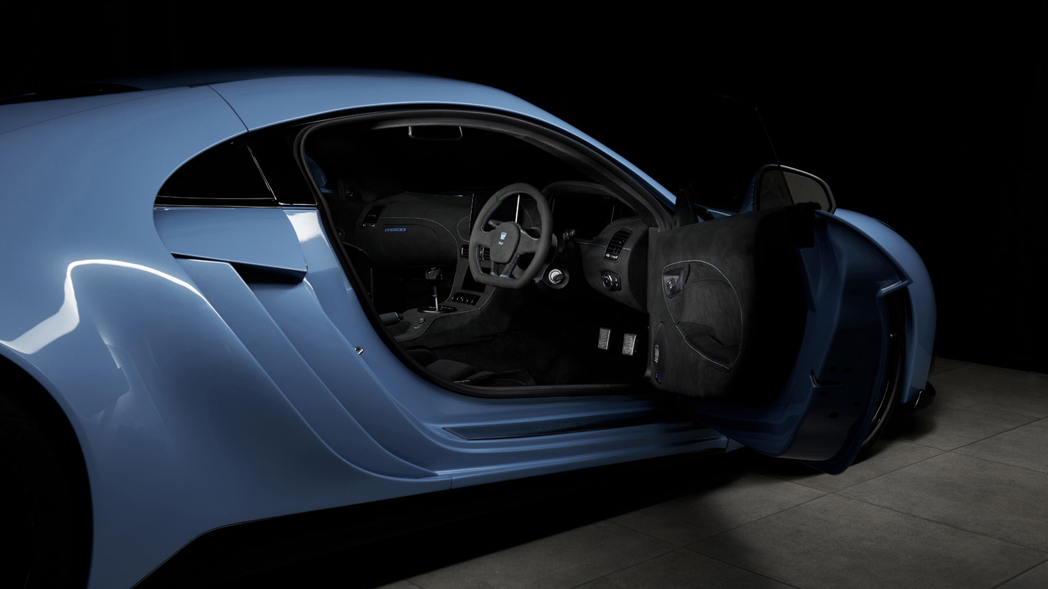 Noble M500 純正英式超跑終於亮相，純手工鉅獻預約年底交付！