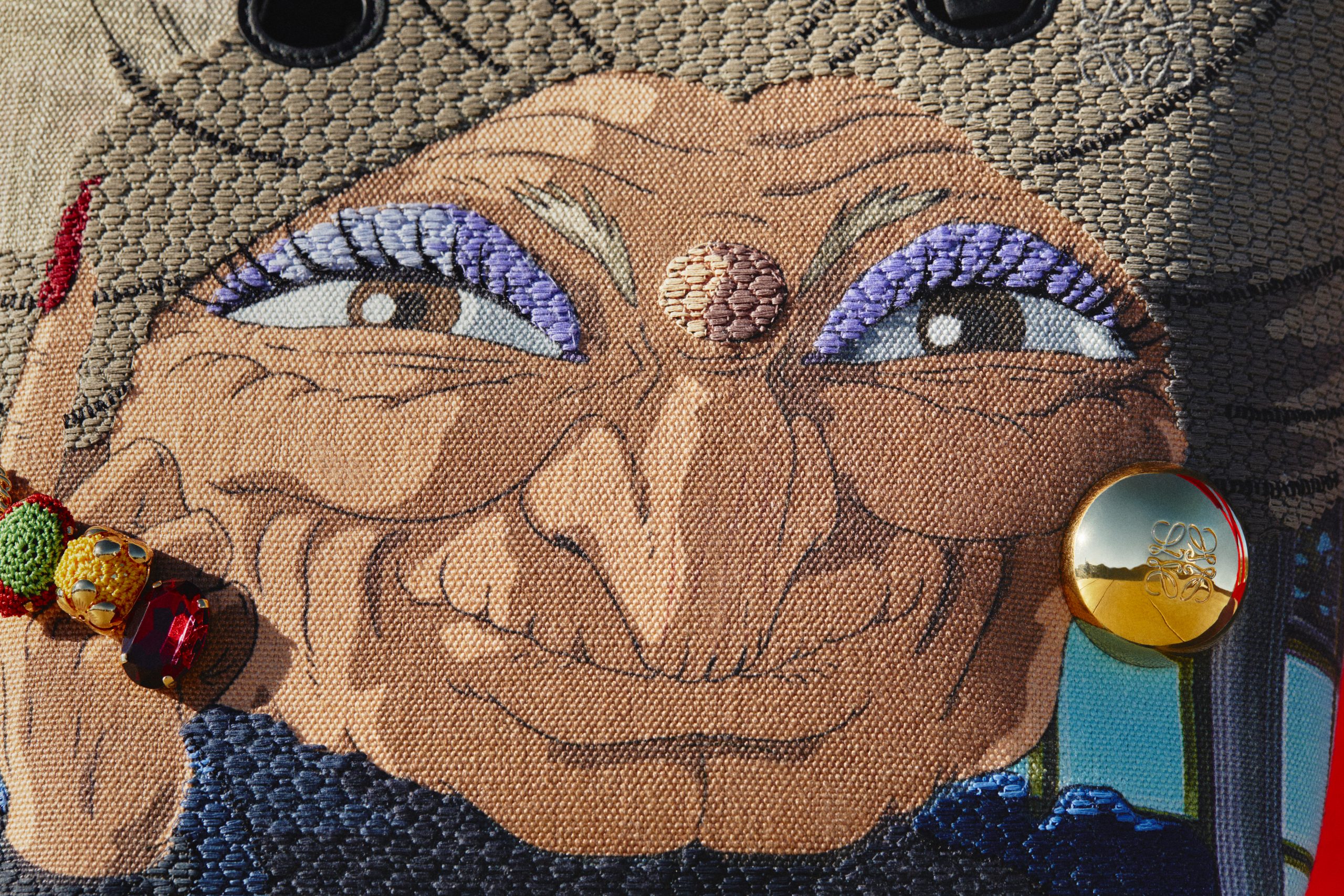 經典呈現！LOEWE x 《神隱少女》全新聯名系列登場