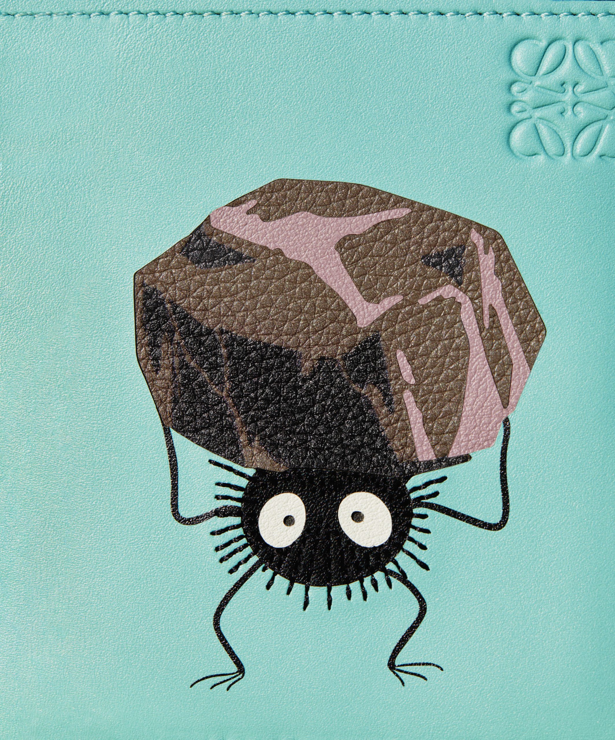 經典呈現！LOEWE x 《神隱少女》全新聯名系列登場