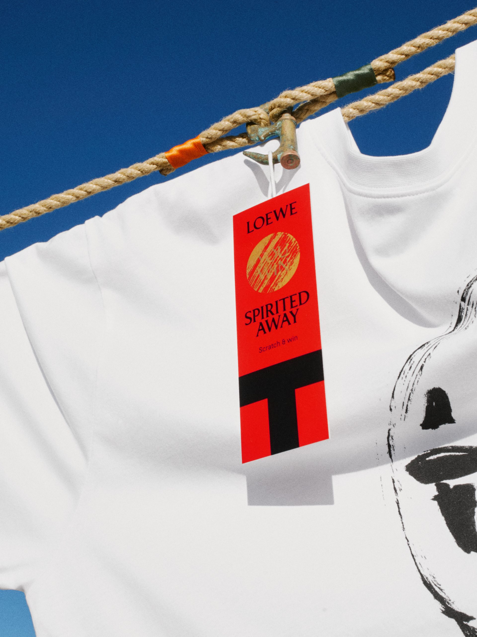 經典呈現！LOEWE x 《神隱少女》全新聯名系列登場