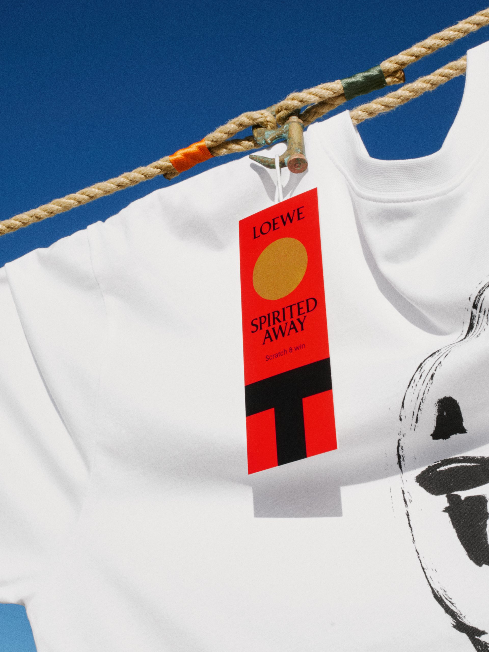 經典呈現！LOEWE x 《神隱少女》全新聯名系列登場
