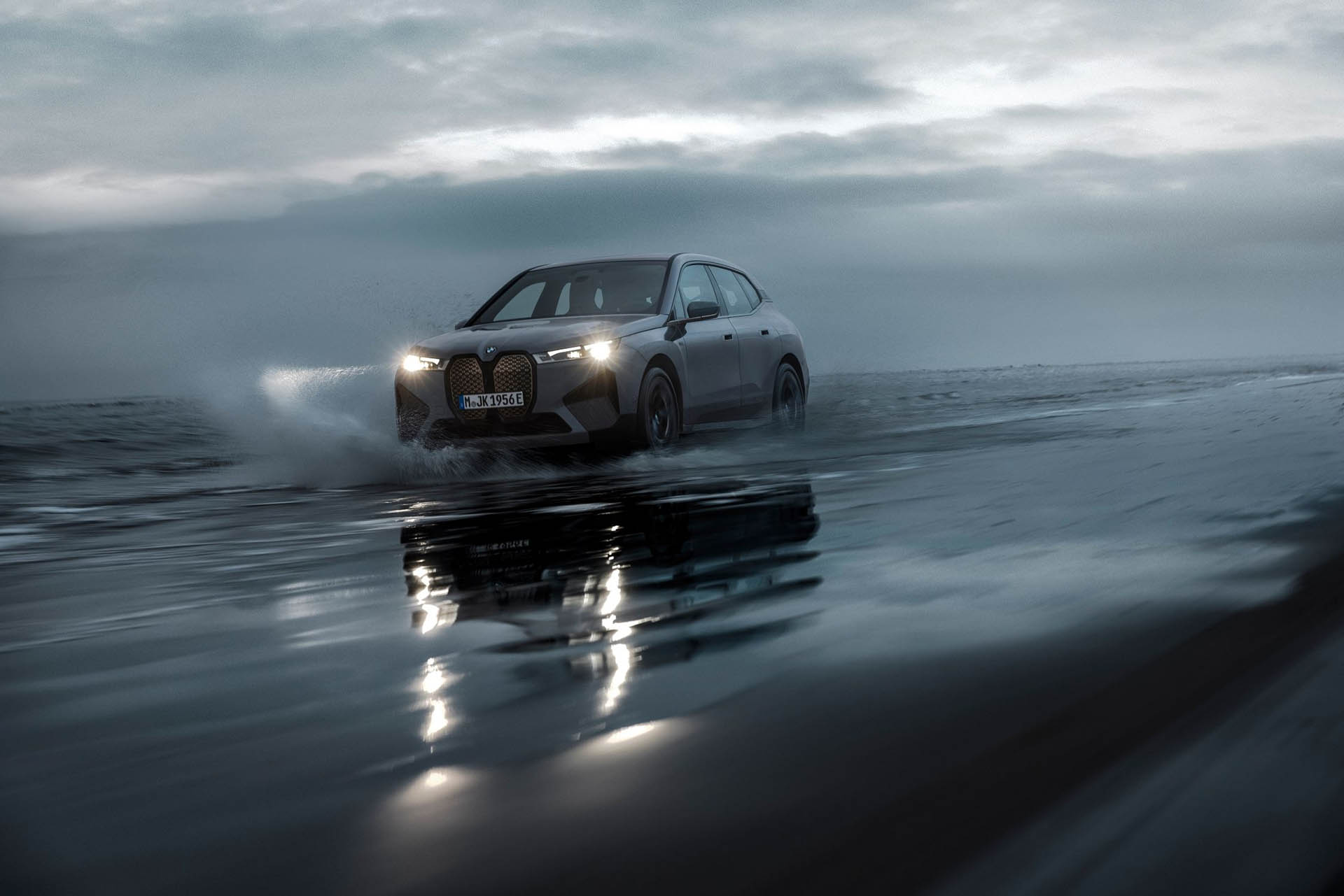 等不及 XM？BMW 搶先推出 iX M60 解解渴！