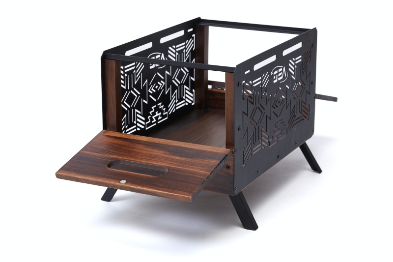 最潮戶外裝備和服裝一次到位！AES x SMG x BLACK DESIGN 三方聯乘系列重磅登場！