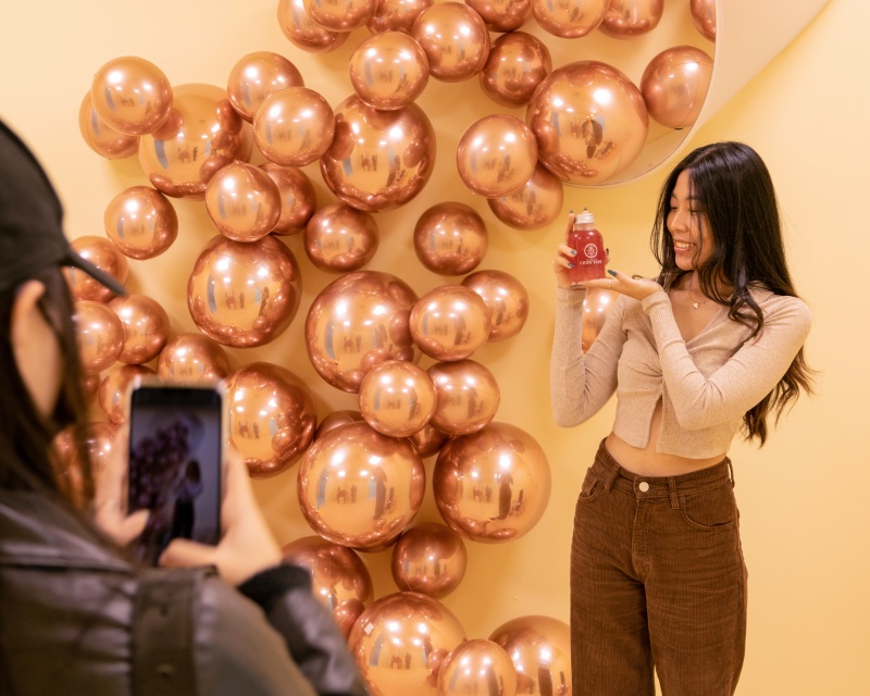 各位網帥、網美請注意！台灣首座 IG 美術館 Gaki Hip 快閃展將開催，滿滿拍照點只怕你手機容量不足！