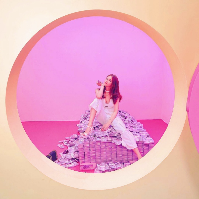 各位網帥、網美請注意！台灣首座 IG 美術館 Gaki Hip 快閃展將開催，滿滿拍照點只怕你手機容量不足！