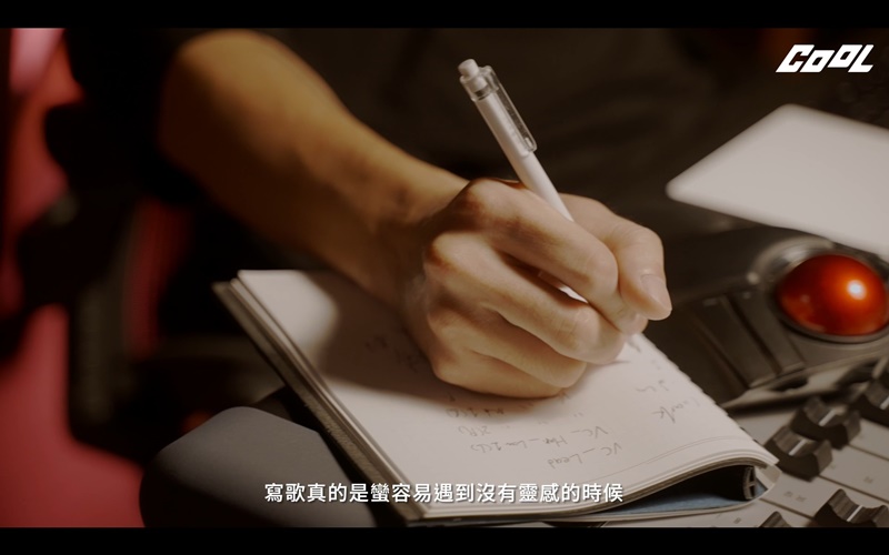 潮青時代｜有YAMAHA讓我做自己！斜槓饒人 CuzyBoii 陳信維跨上重磅新車FORCE 2.0往夢想筆直衝去！