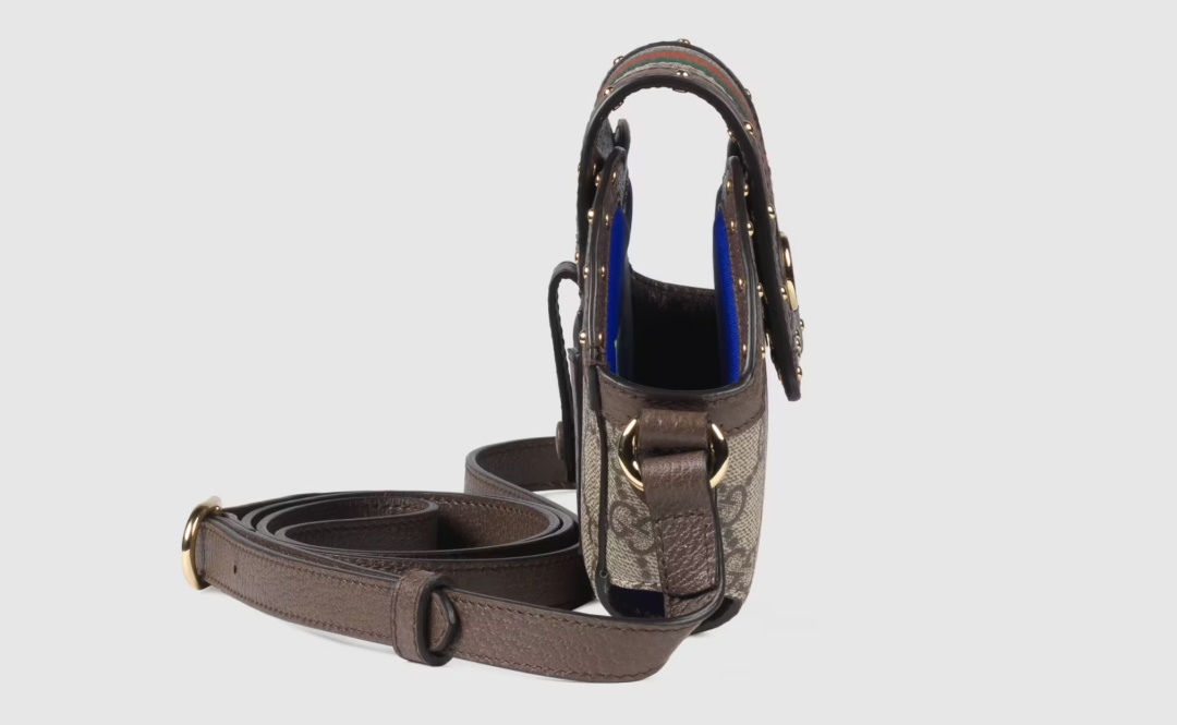 Gucci 推出 AirPods Max 保護套，Ophidia 經典老花復古時尚兼具，硬是比人潮！