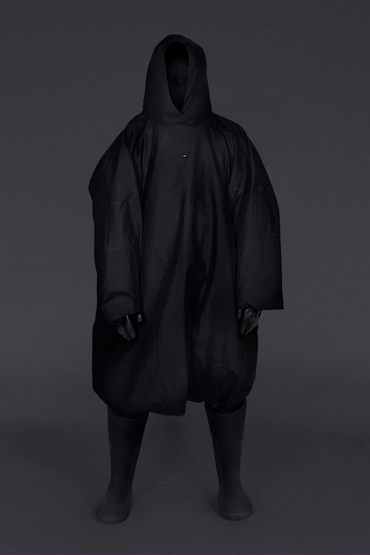 台幣不用花破萬！YEEZY GAP x 巴黎世家「三方聯名」正式發售