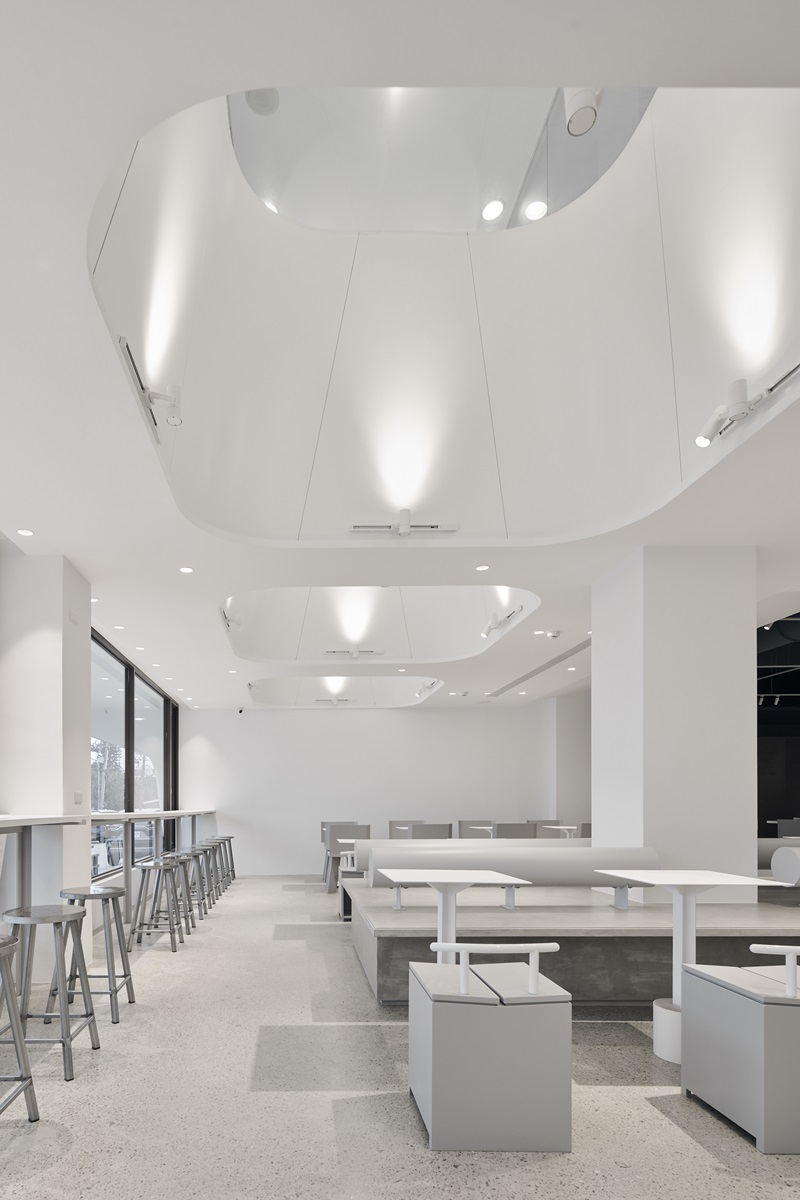 CAFE!N 十號店跨出雙北！絕美純白極簡工業風，最新打卡點再＋1