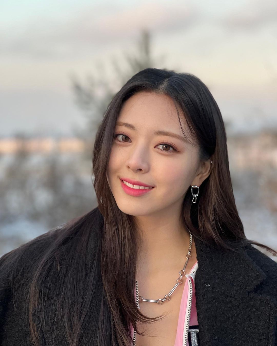 盤點 5 位「因美貌登上熱搜」的女愛豆！TWICE 子瑜、IVE 張員瑛皆榜上有名，快來看看哪位是你的理想型！