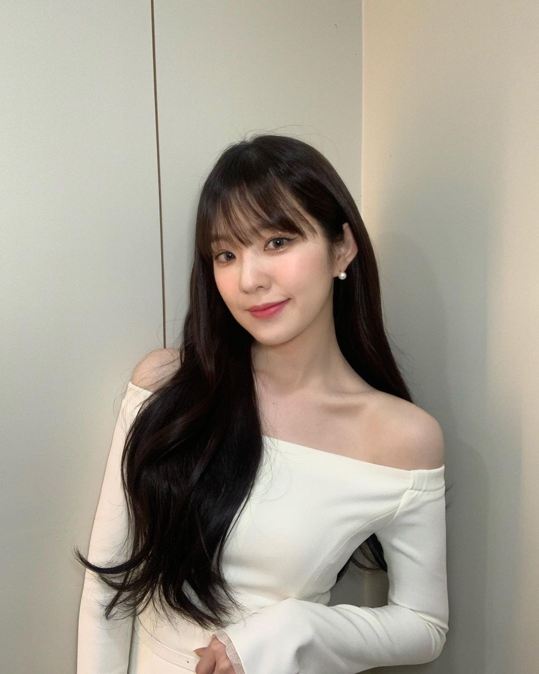 高冷系厭世臉女神當道！盤點 5 位南韓「最美冰山美人」：Jennie 才華、氣質出眾；鄭氏姊妹雙入榜！