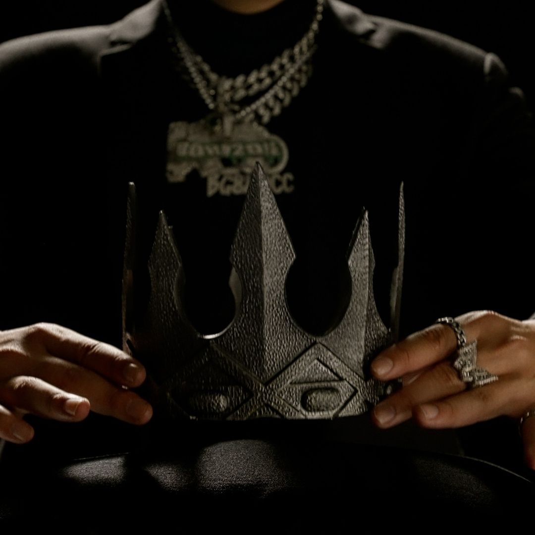 磅礡呈現「無冕之王」氣勢！蛋頭BG8LOCC 最新力作〈Uncrowned〉MV 正式發布