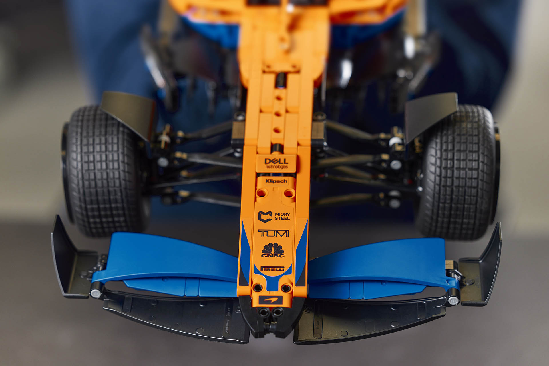 McLaren Formula 1™ Race Car 42141-2