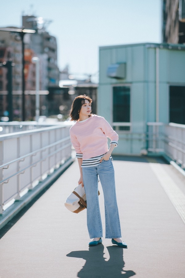 新丹寧 X 新寬褲打造完美比例！UNIQLO LifeWear 2022 春夏新品正式登場！