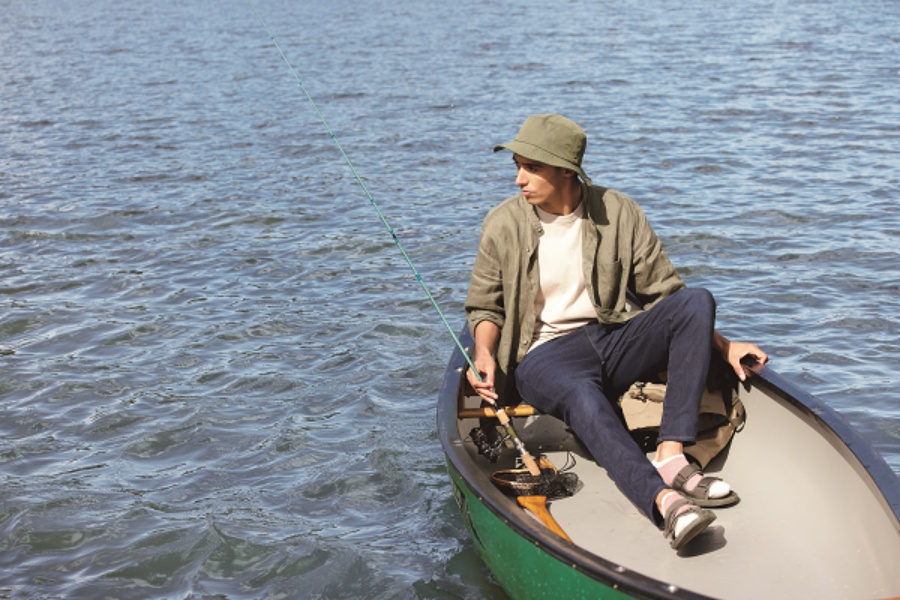 新丹寧 X 新寬褲打造完美比例！UNIQLO LifeWear 2022 春夏新品正式登場！