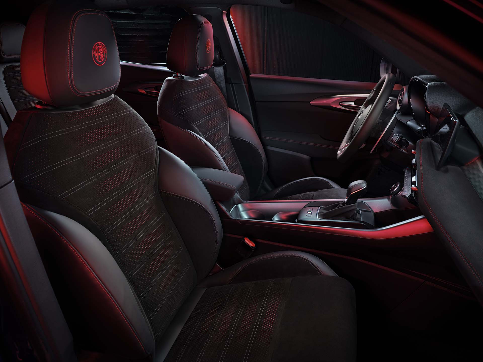 概念車直接具現化，Alfa Romeo 正式發佈 Tonale 小型休旅