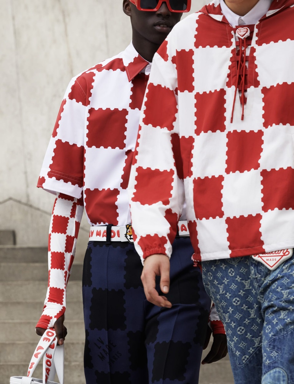 NIGO 入主 KENZO 藝術總監首秀 ，竟偷偷致敬木村拓哉《HERO》經典 BAPE 羽絨外套？