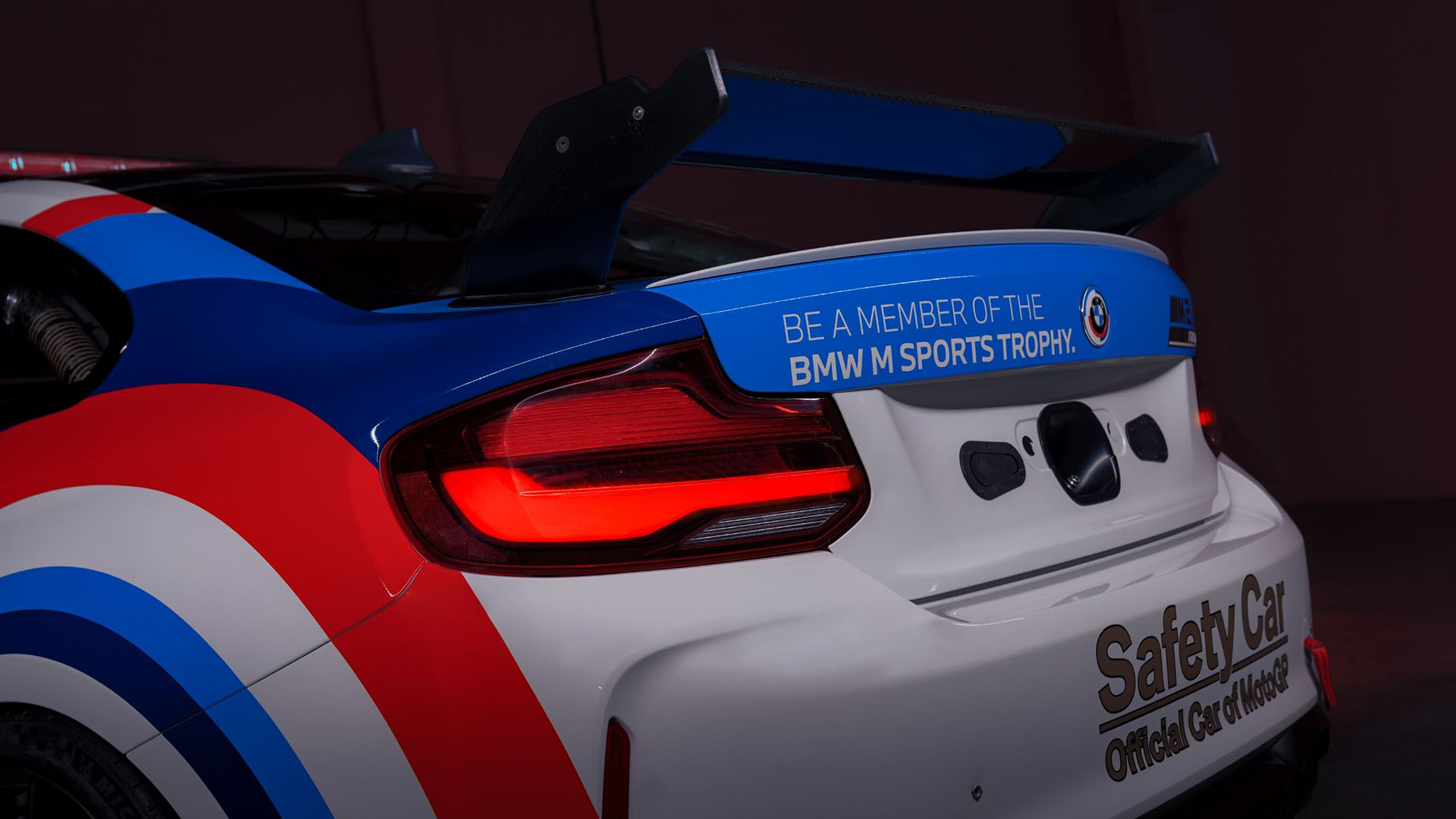 BMW M2 CS Racing-3
