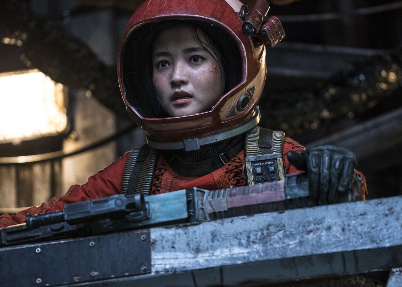 《二十五，二十一》金泰梨的 7 個小秘密：演技實力派以 19 禁電影爆紅、是 BTS 防彈少年團粉絲！
