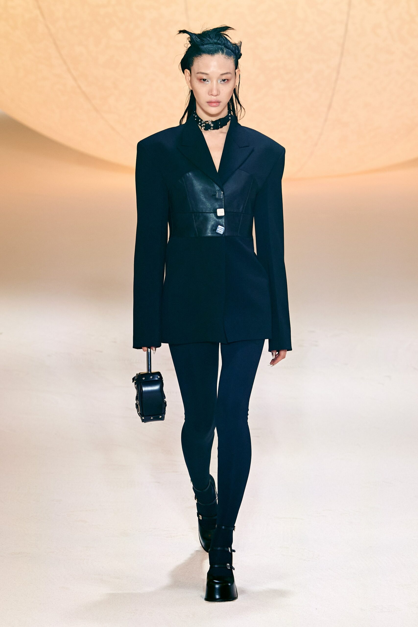 您的 Nike 聯名已到貨！AMBUSH 2022 秋冬服裝氣勢也很來勁！