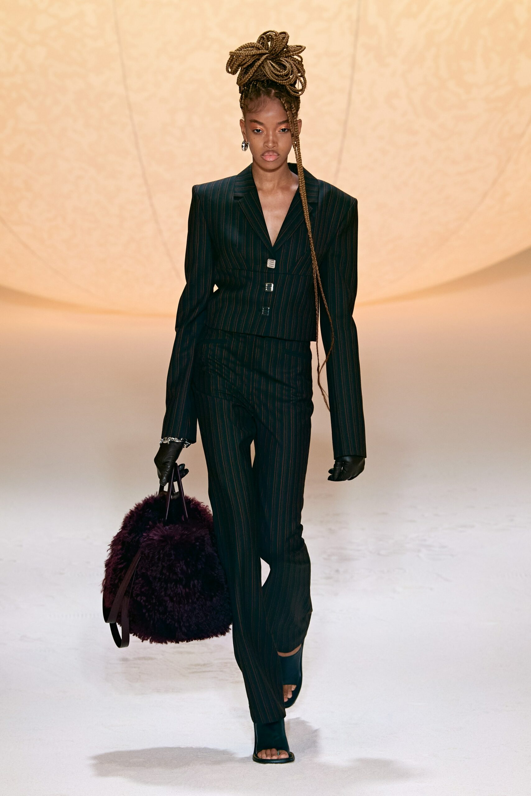 您的 Nike 聯名已到貨！AMBUSH 2022 秋冬服裝氣勢也很來勁！