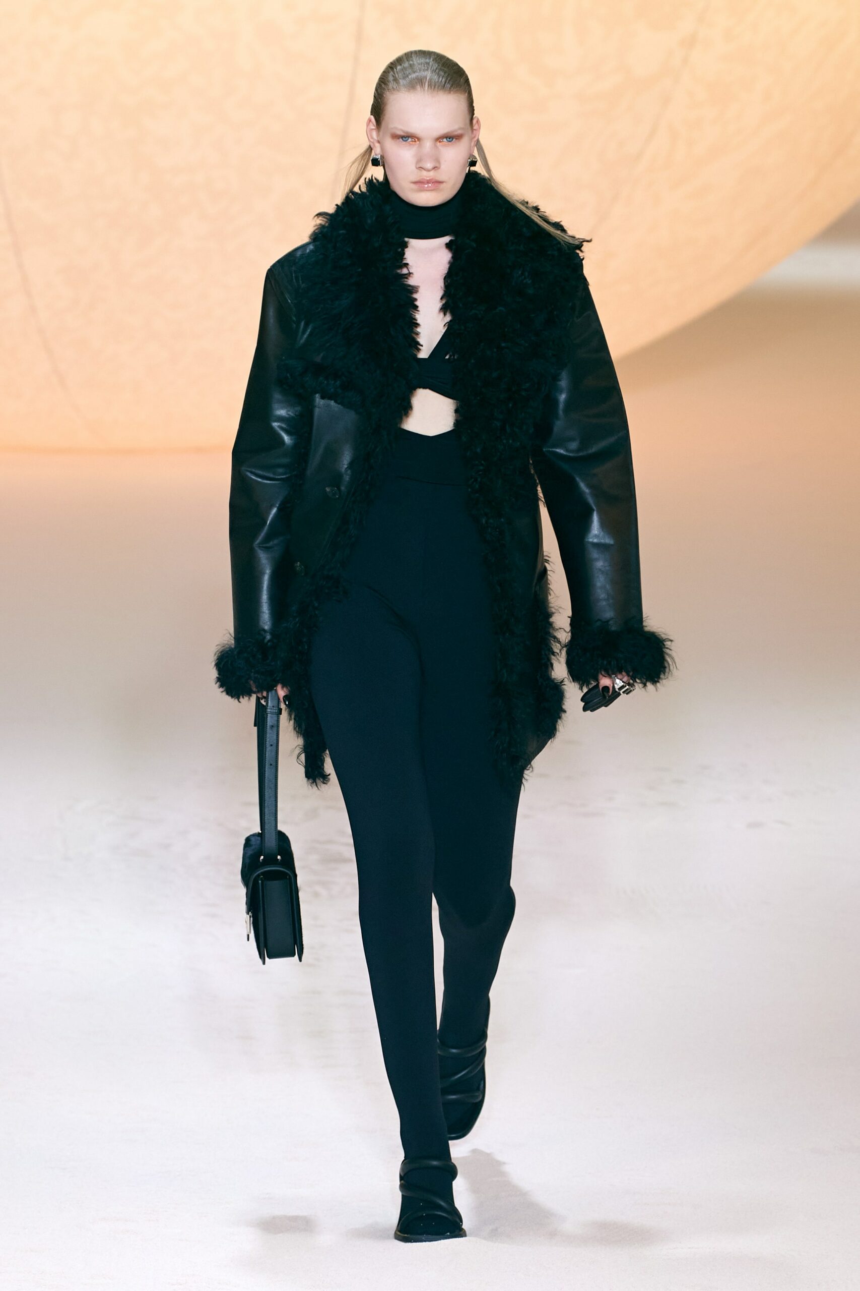 您的 Nike 聯名已到貨！AMBUSH 2022 秋冬服裝氣勢也很來勁！