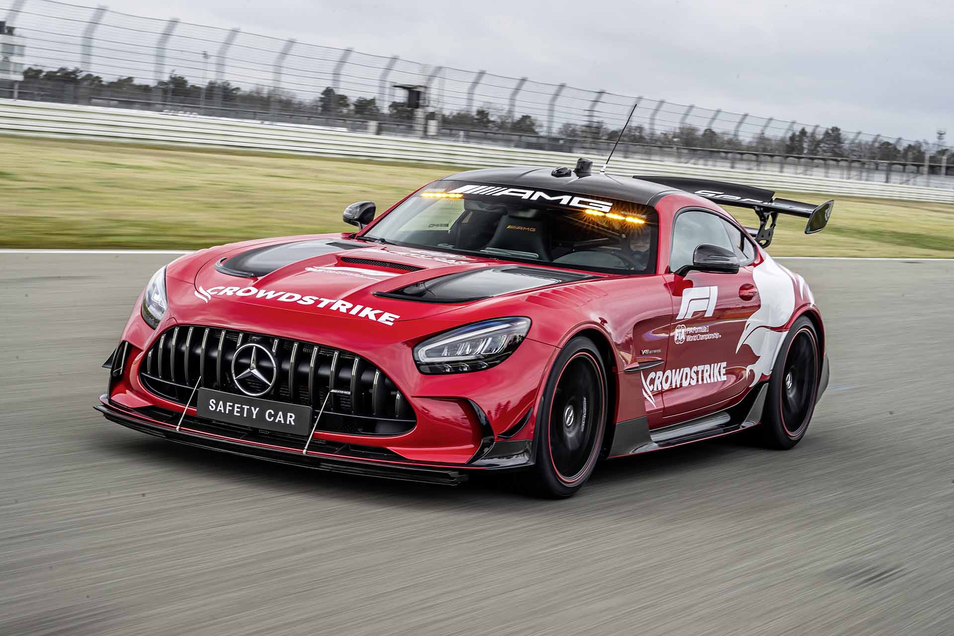 Mercedes-AMG F1 Safety Car / Medical Car-1