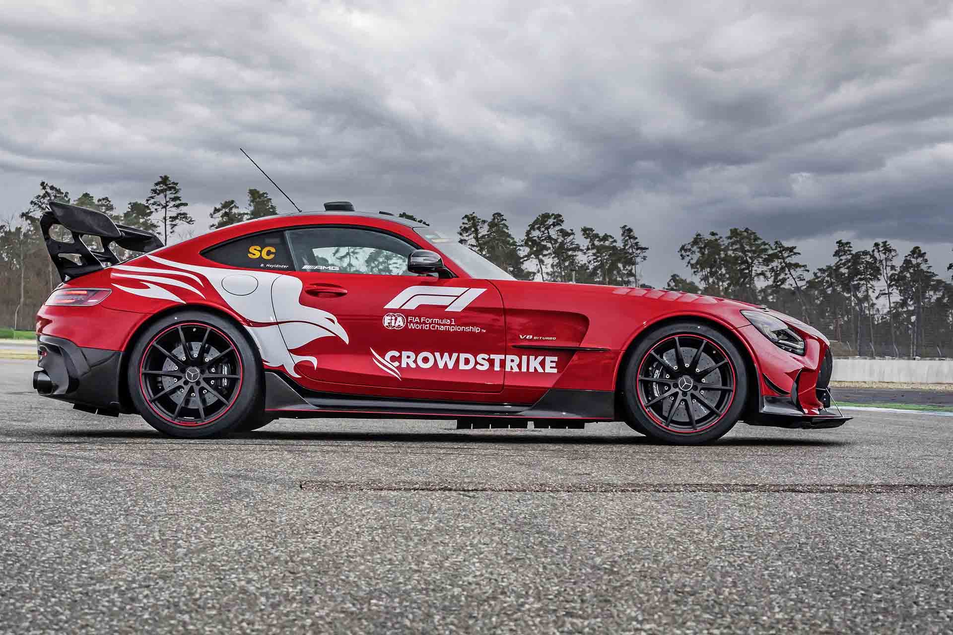 Mercedes-AMG F1 Safety Car / Medical Car-1