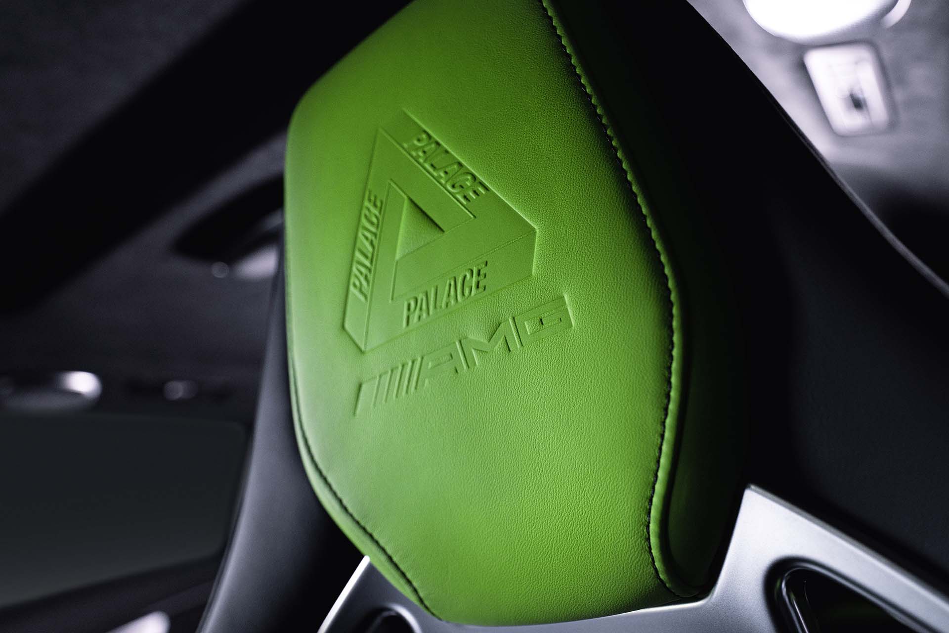 Mercedes-AMG 攜手 Palace Skateboards 推出 4 款藝術車，多款聯名單品準備搶起！