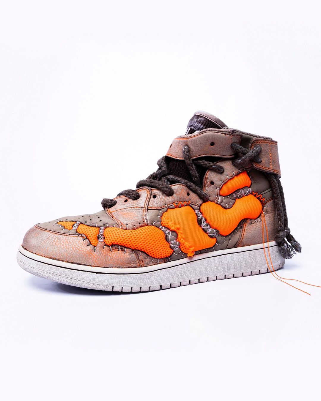 入手難度地獄級別？Dino 系列 Air Jordan 1 融入 YEEZY 設計你能接受嗎？