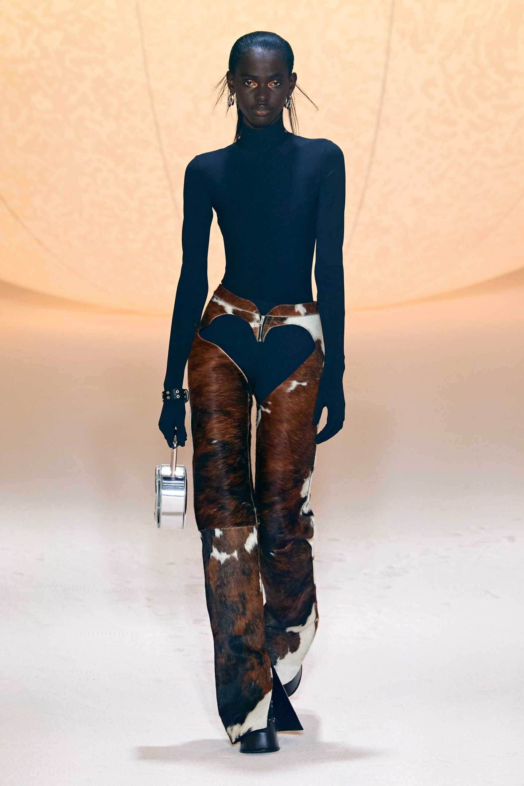 您的 Nike 聯名已到貨！AMBUSH 2022 秋冬服裝氣勢也很來勁！