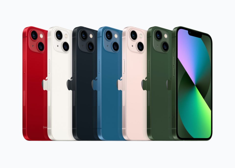 iPhone 13 和 iPhone 13 mini 目前提供 (PRODUCT)RED6、星光色、午夜色、藍色、粉紅色和即將上市的綠色。