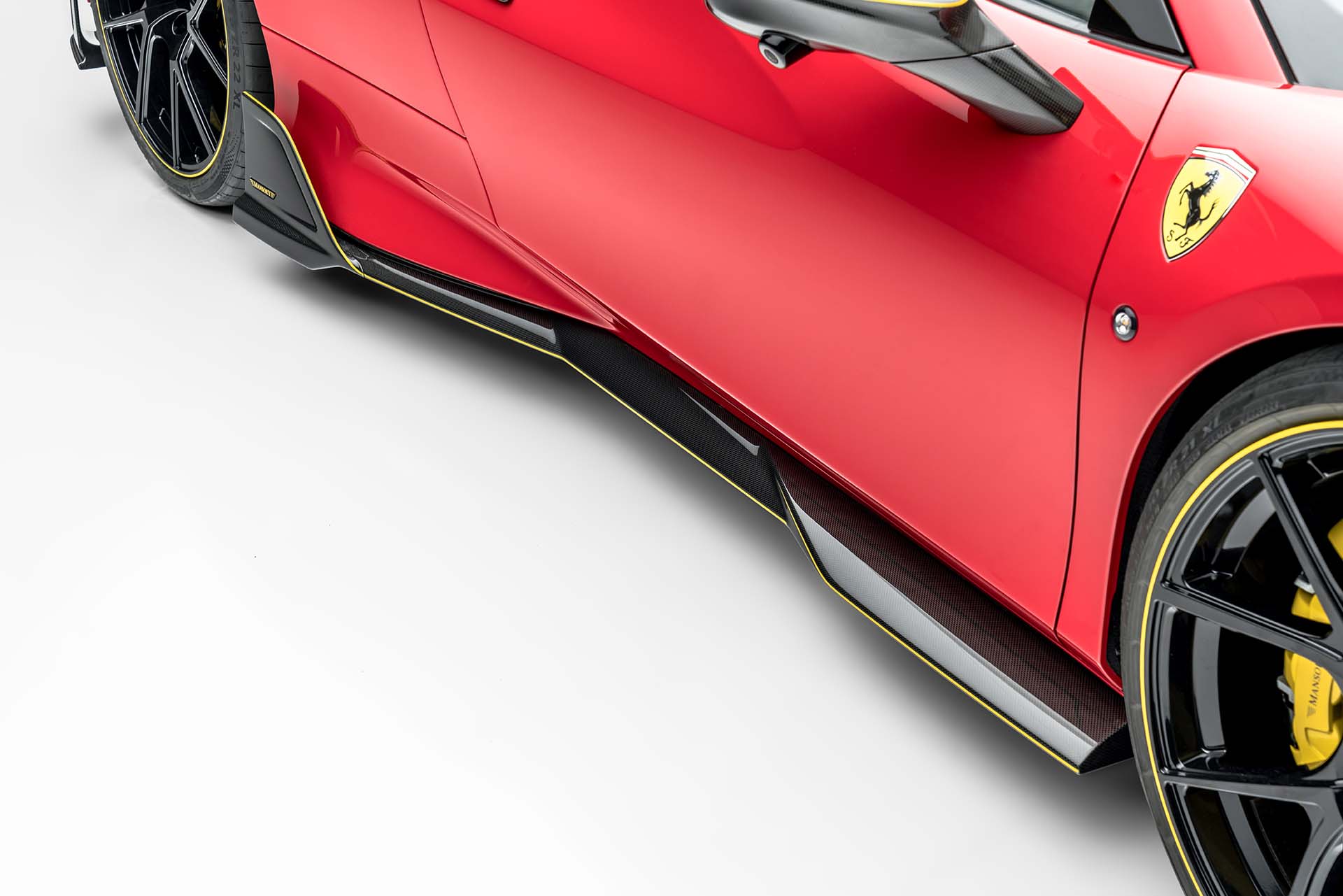 Mansory 為 Ferrari F8 車系推出升級套件 …. 難得很收斂？