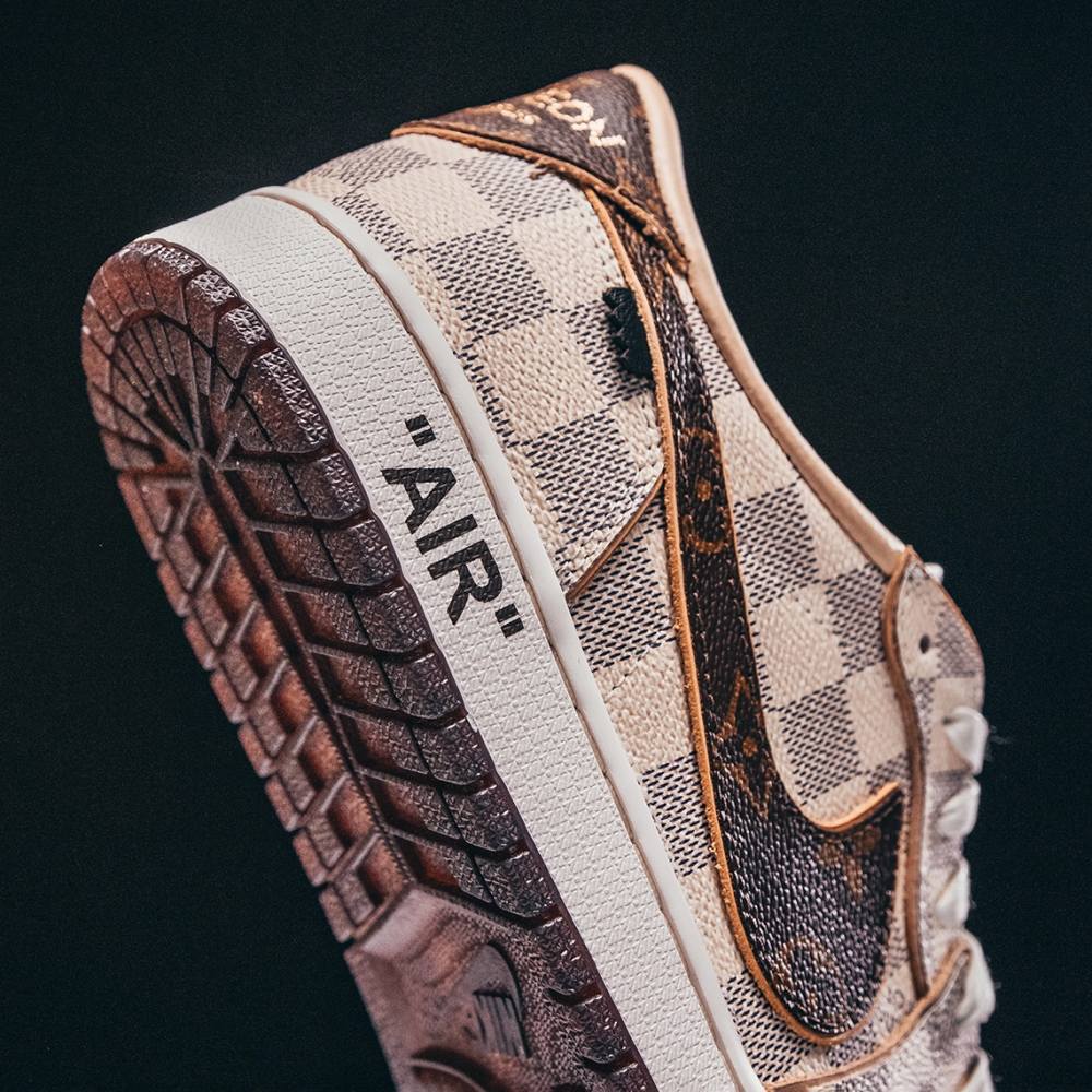 鞋身全由 LV 包手工打造！知名改鞋單位工藝呈現 LV x Air Jordan 1 系列，還原奢華細節向 Virgil 致敬！
