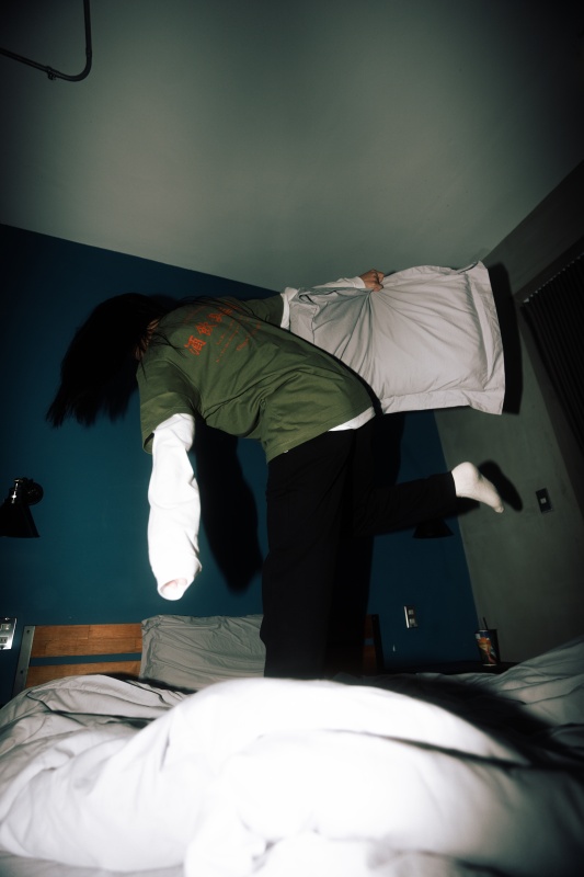 台日人氣街頭服飾再攜手！酒飲俱樂部 x less Taiwan 全新聯名系列登場！