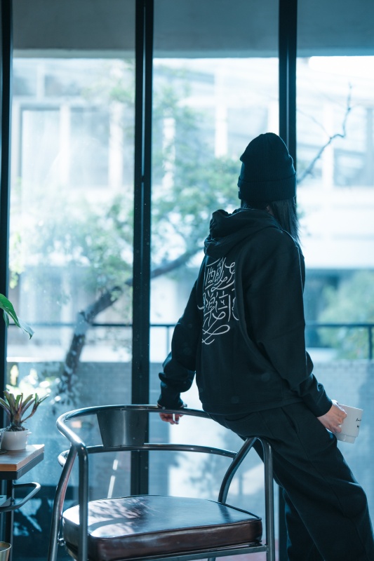 台日人氣街頭服飾再攜手！酒飲俱樂部 x less Taiwan 全新聯名系列登場！