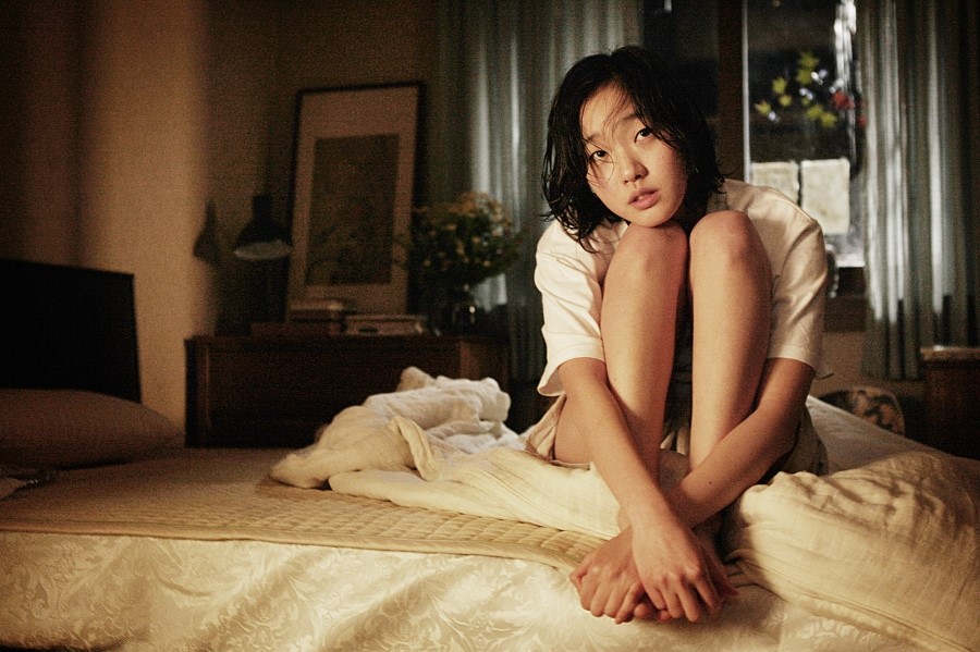 一脫成名！盤點 5 位曾出演「成人系電影」韓國女星，金高銀、金泰梨...都是影后級人物！