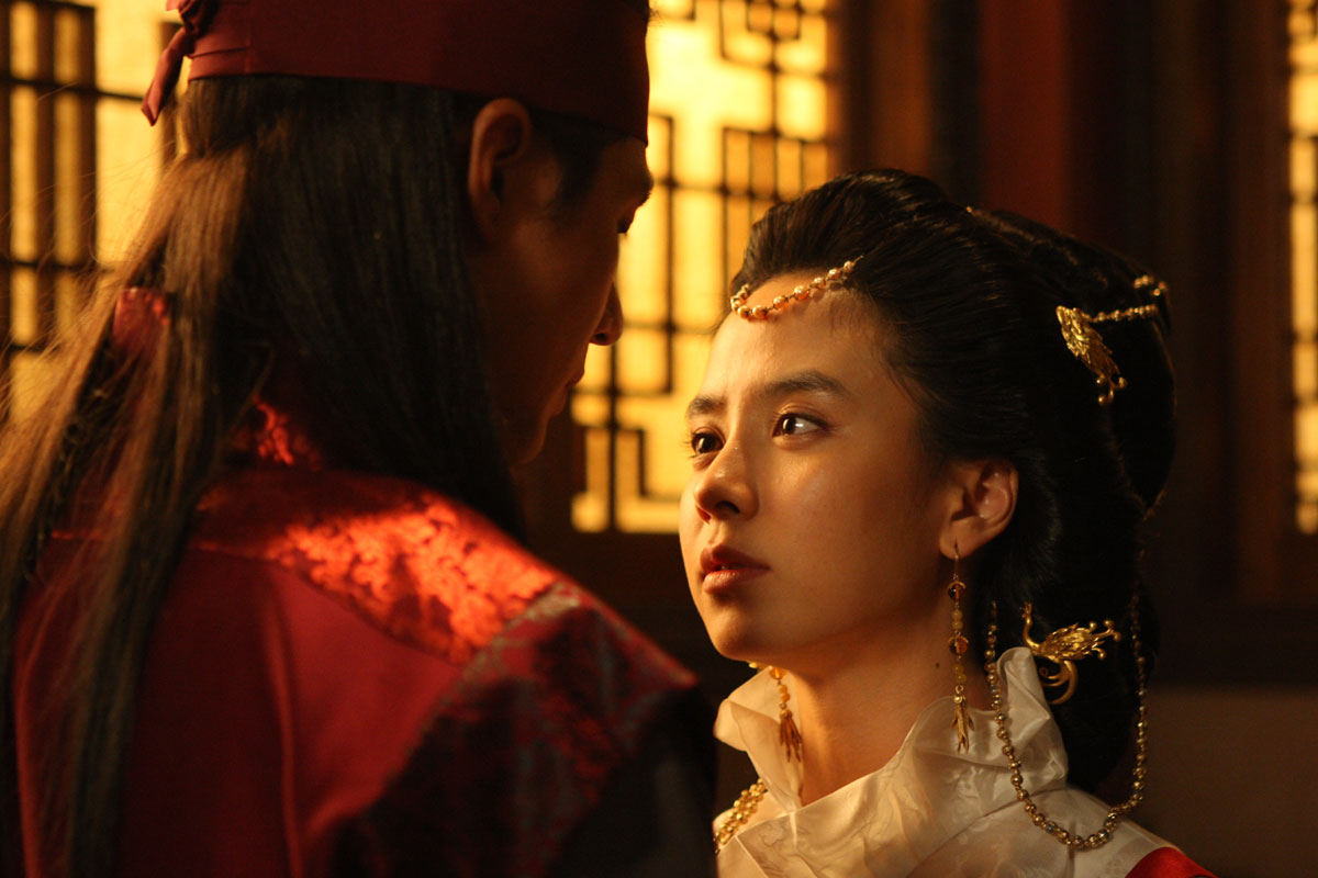 一脫成名！盤點 5 位曾出演「成人系電影」韓國女星，金高銀、金泰梨...都是影后級人物！