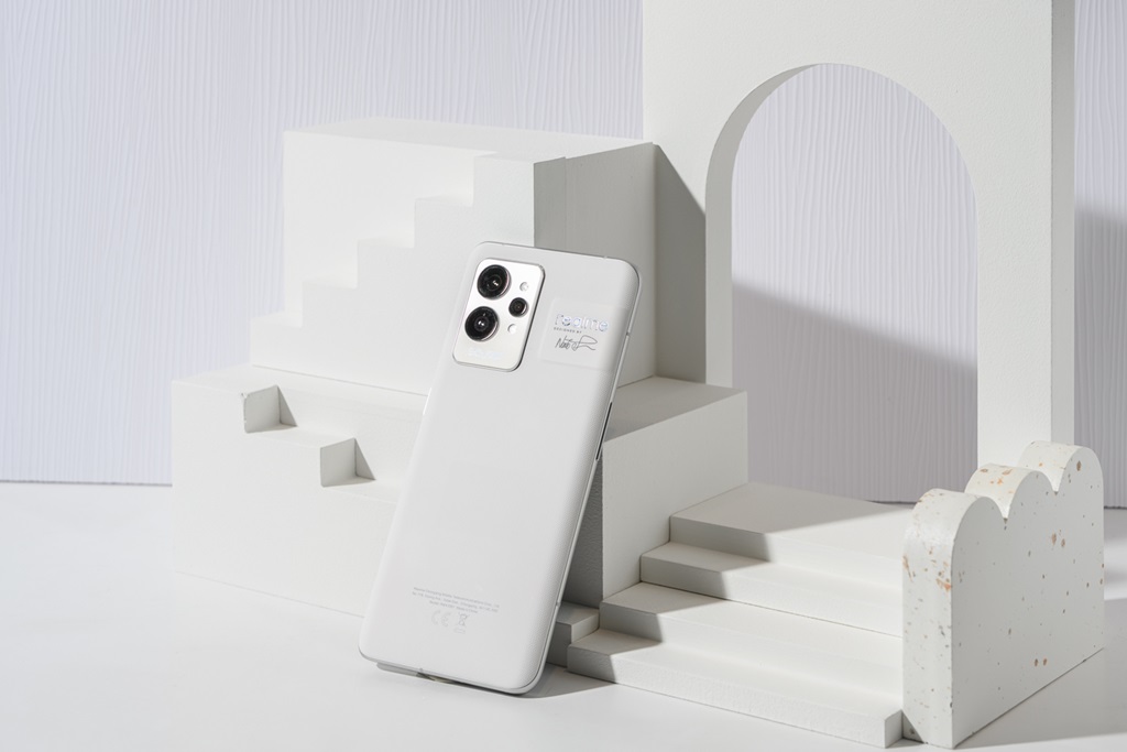 「紙做的手機」realme GT2 Pro 旗艦登台！150° 超廣角、魚眼模式、3D 照片有點意思