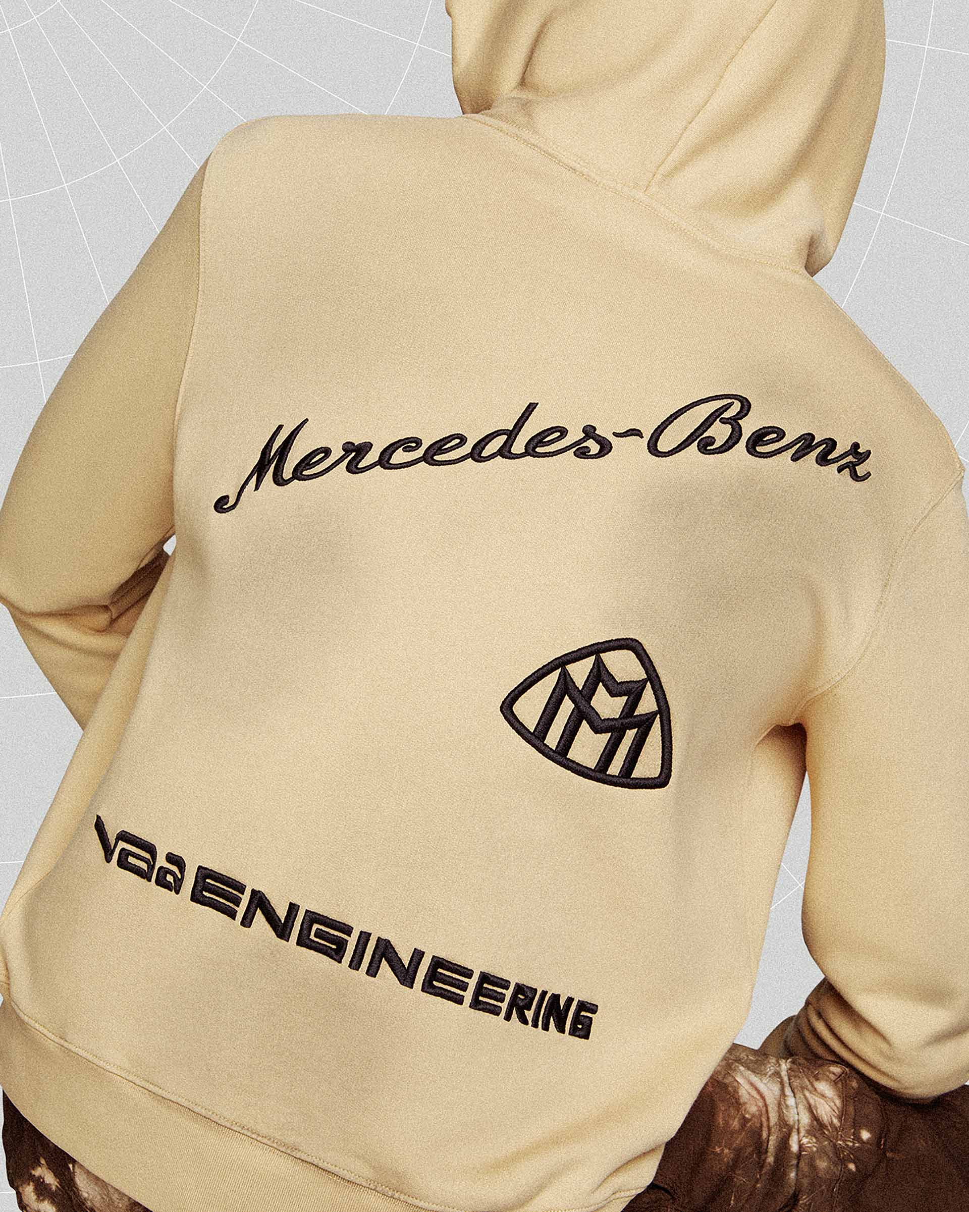 Virgil Abloh 生前最終企劃？攜手 Mercedes-Maybach 限定款 S-Class 與周邊單品登場！