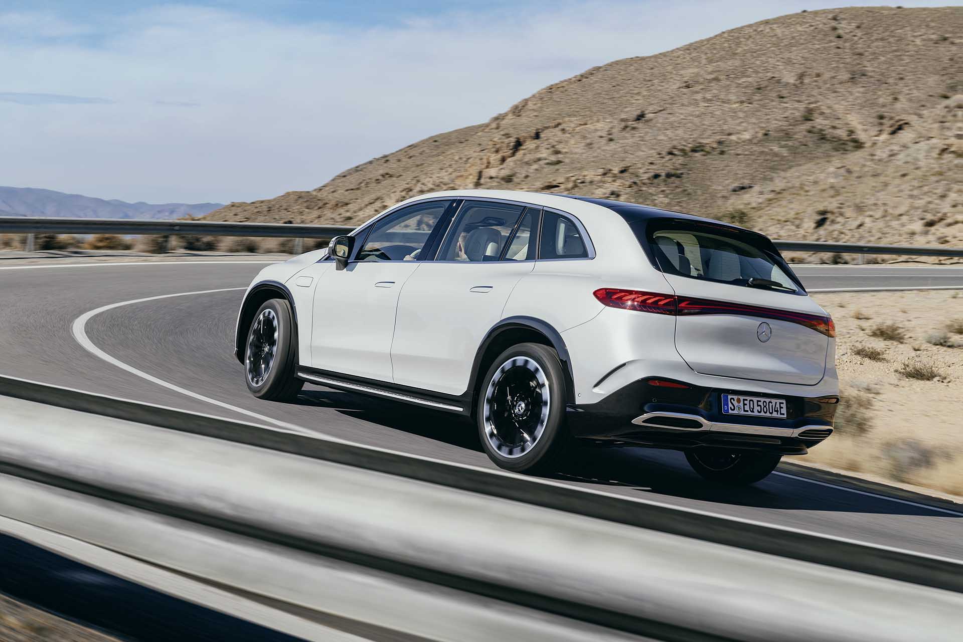 Mercedes-EQ EQS SUV-3