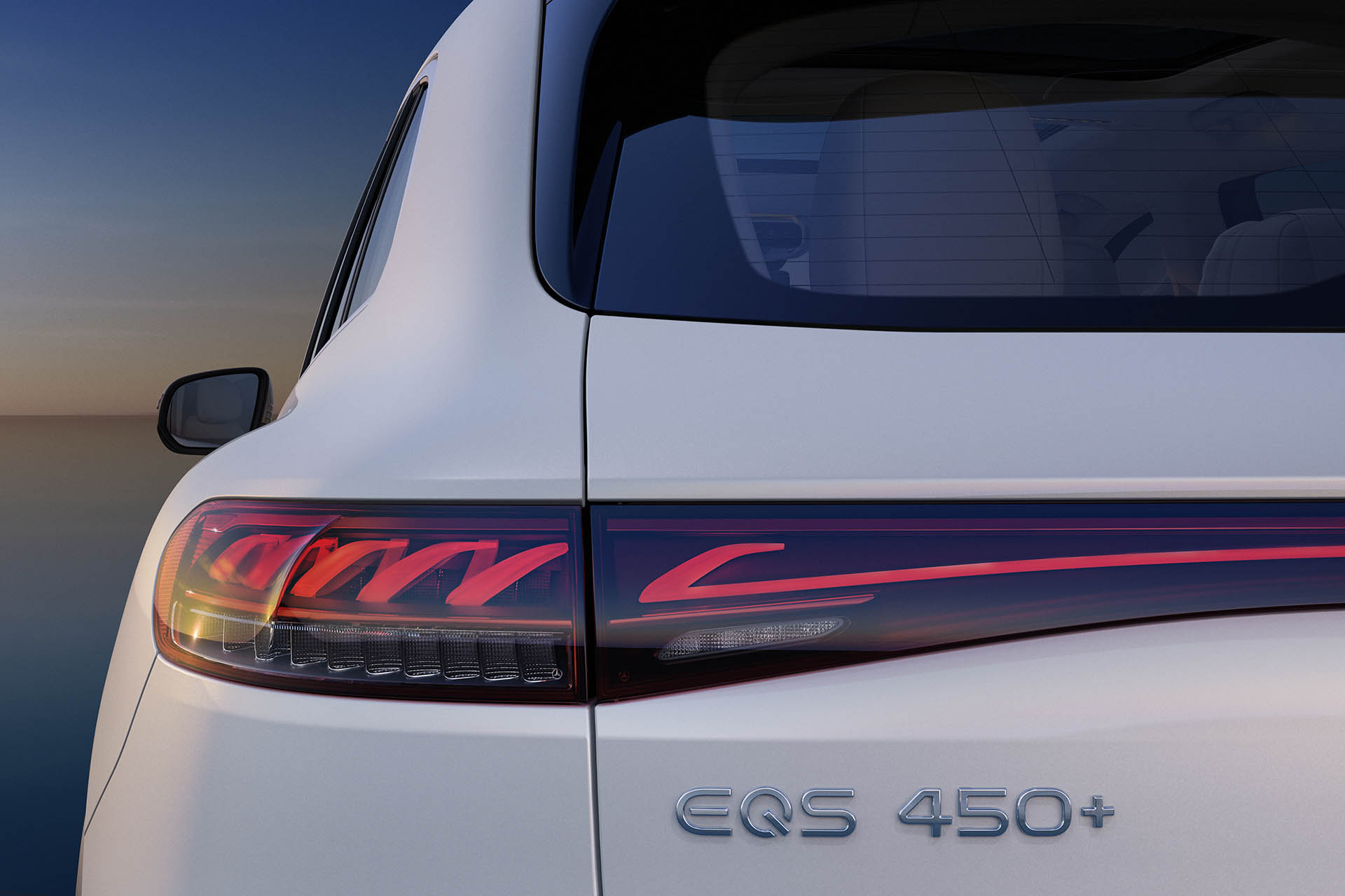 Mercedes-EQ EQS SUV-1