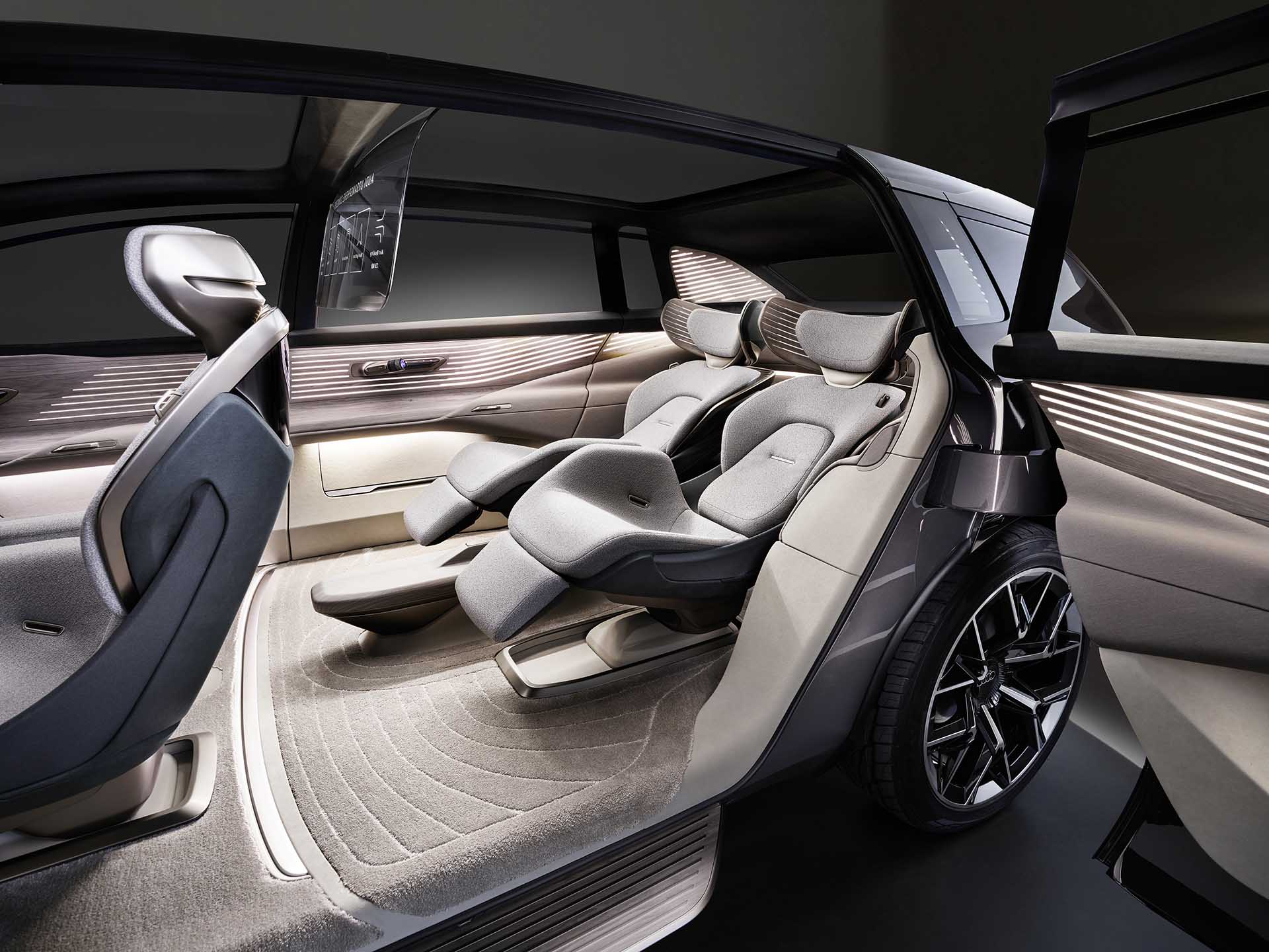 四環 sphere 系列最終章，Audi urbansphere concept 正豪華移動包廂登場！