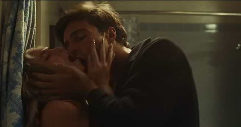 席德妮史威尼在《高校十八禁》中有許多情慾場面。