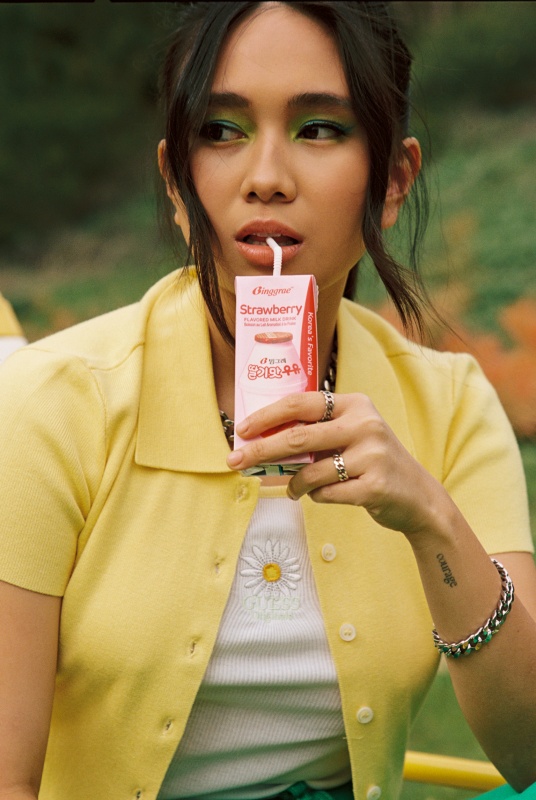 88rising 人氣女昤 NIKI 正爆演繹！ GUESS ORIGINALS 2022 春季系列全新登台