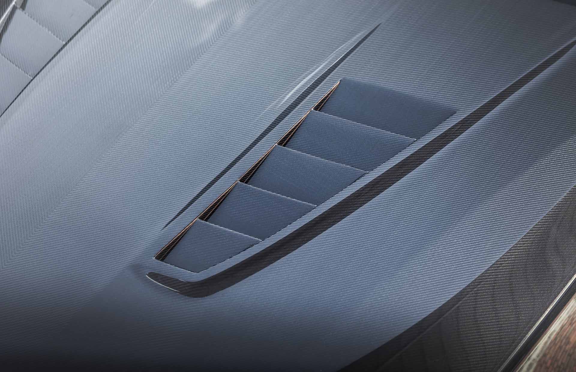 誰說一定要黑金？Manhart MH5 800 BLACK EDITION 素黑式樣低調的很！