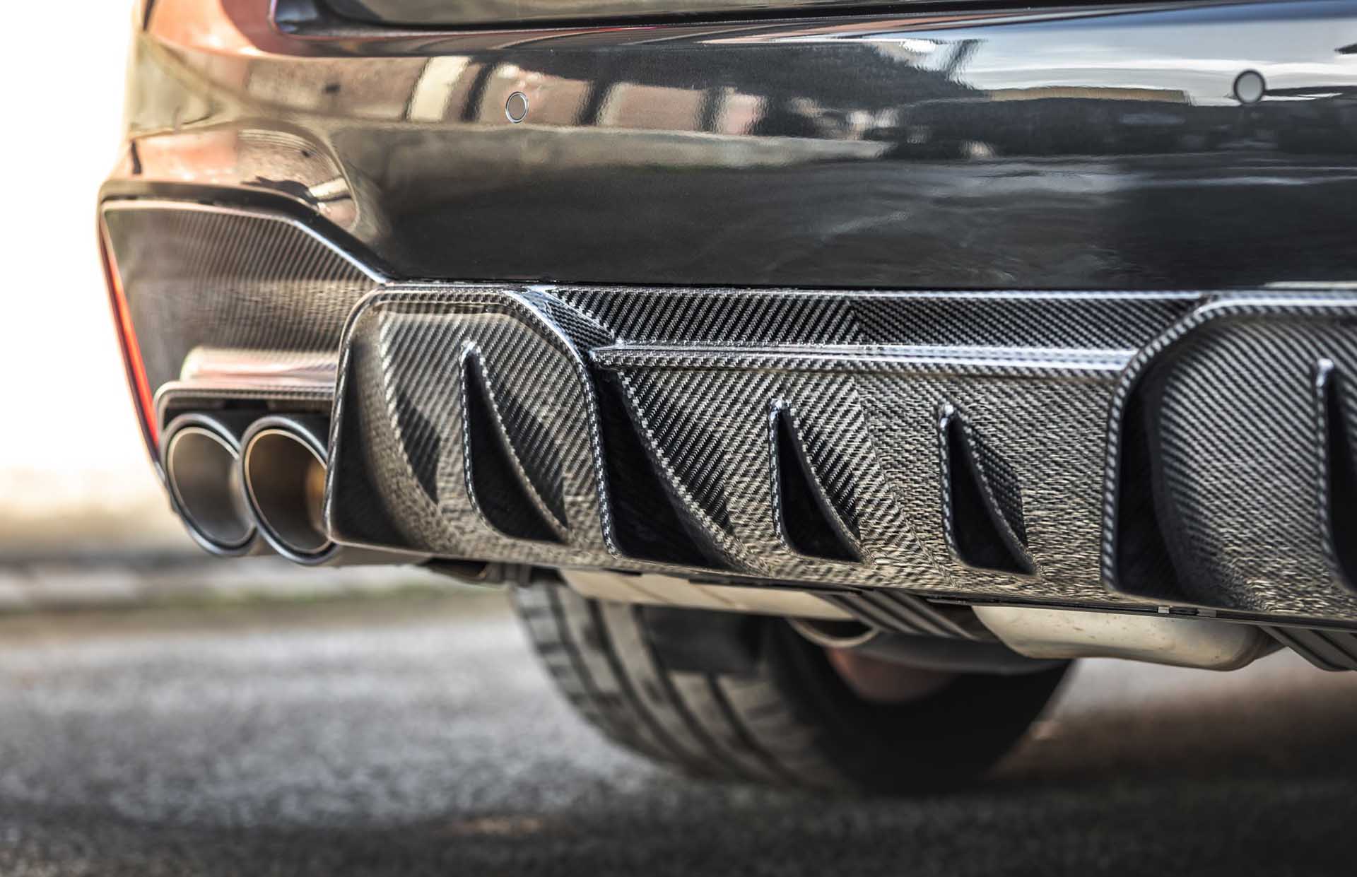 誰說一定要黑金？Manhart MH5 800 BLACK EDITION 素黑式樣低調的很！