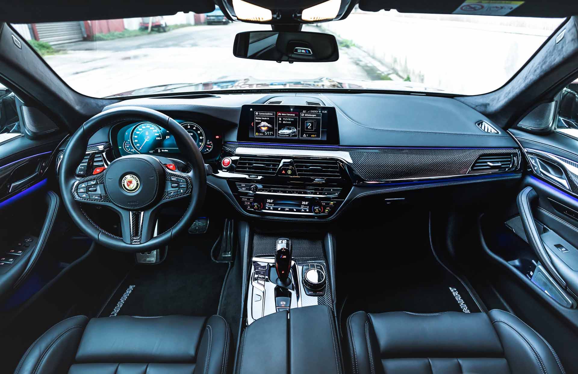 誰說一定要黑金？Manhart MH5 800 BLACK EDITION 素黑式樣低調的很！